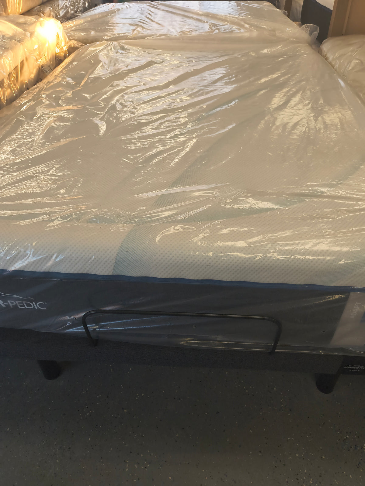 Tempurpedic Lux Adapt Soft Queen Mattress